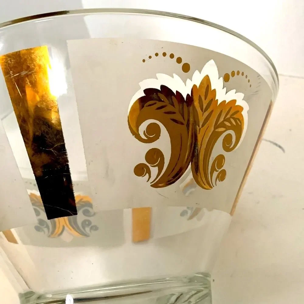 VTG MCM Anchor Hocking Fleur De Lis Large Serving Chip/Salad Bowl